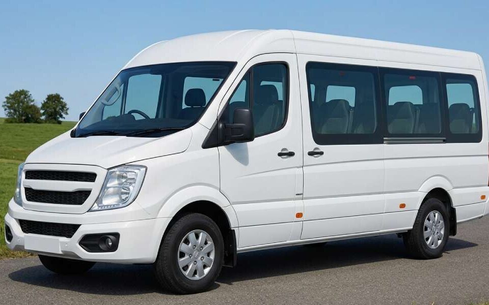 reliable-tempo-traveller-operator-in-odisha-for-group-trips-and-family-tours